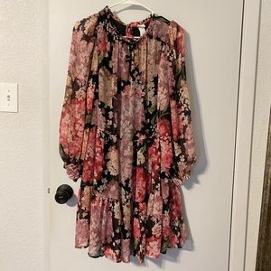 H&M floral dress size S. NWOT hydrangea flowers